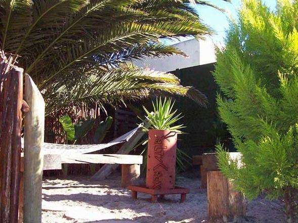 Saltycrax Backpackers And Surf Hostel By Curiocity Bloubergstrand Εξωτερικό φωτογραφία