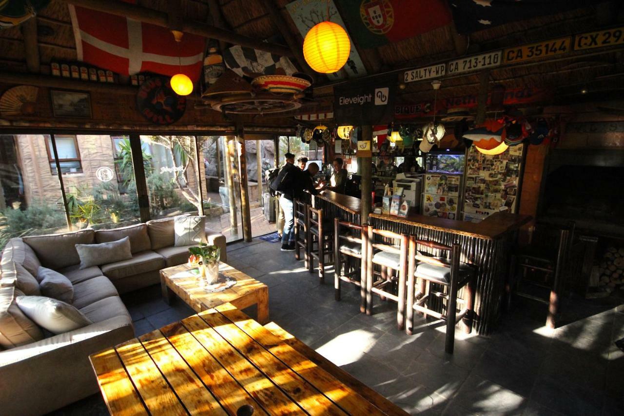 Saltycrax Backpackers And Surf Hostel By Curiocity Bloubergstrand Εξωτερικό φωτογραφία