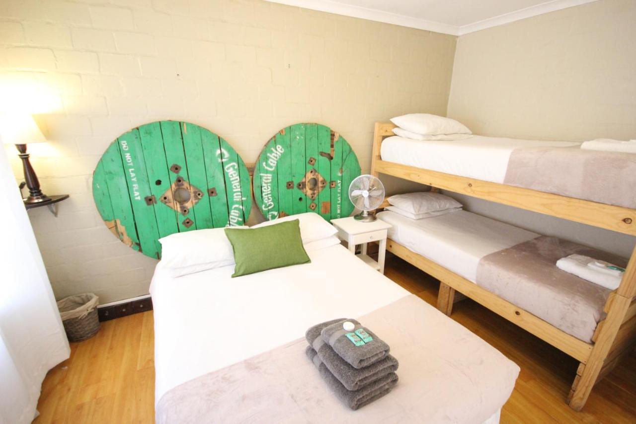 Saltycrax Backpackers And Surf Hostel By Curiocity Bloubergstrand Εξωτερικό φωτογραφία