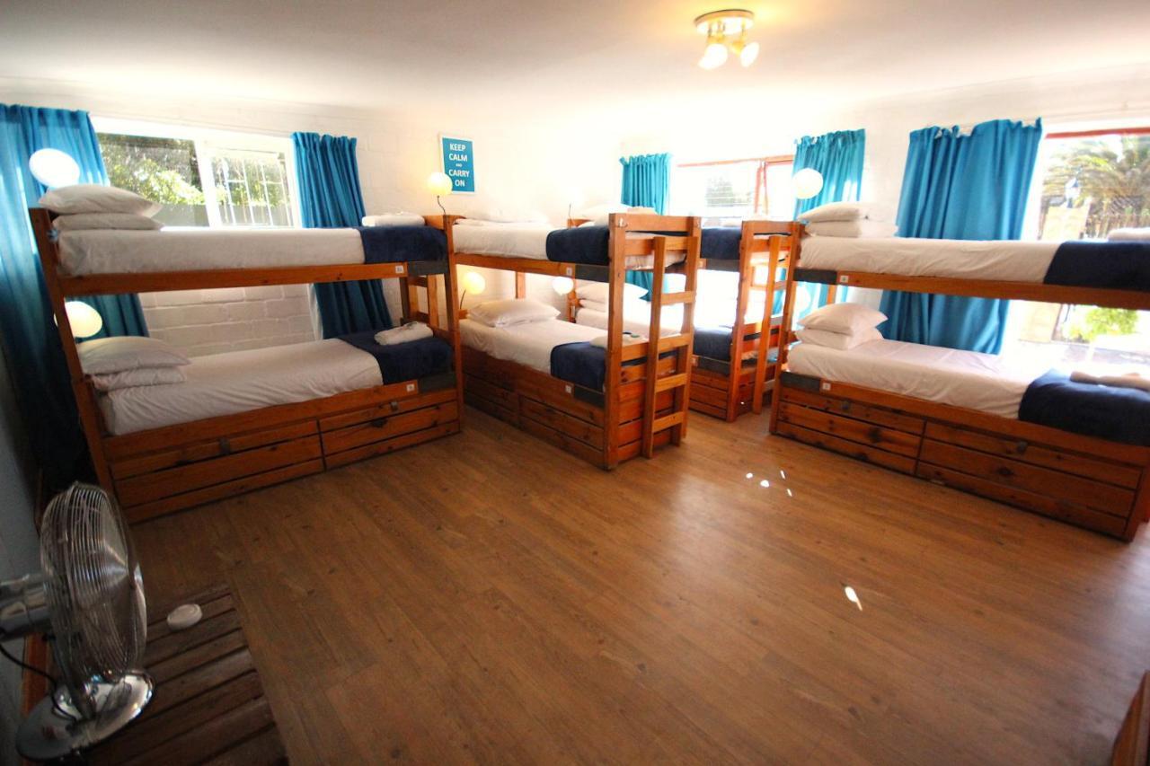 Saltycrax Backpackers And Surf Hostel By Curiocity Bloubergstrand Εξωτερικό φωτογραφία